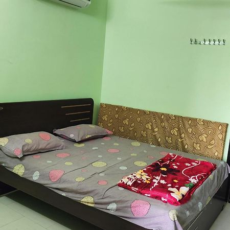 Guru Datta Residency Pithapuram Exterior photo